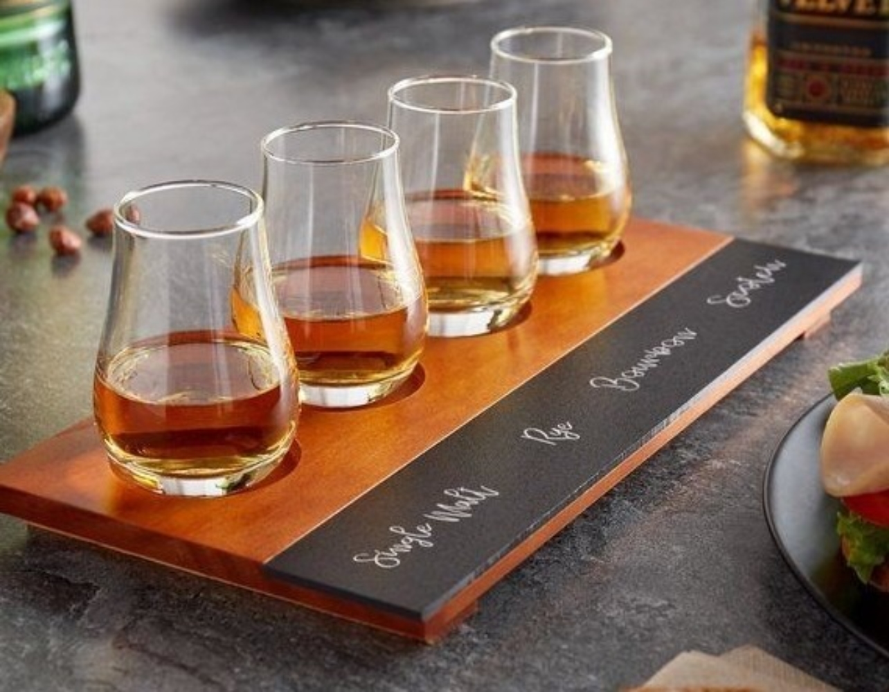 겨울을 넘기는 위스키, 취향이 선명해지는 몰트바 🥃