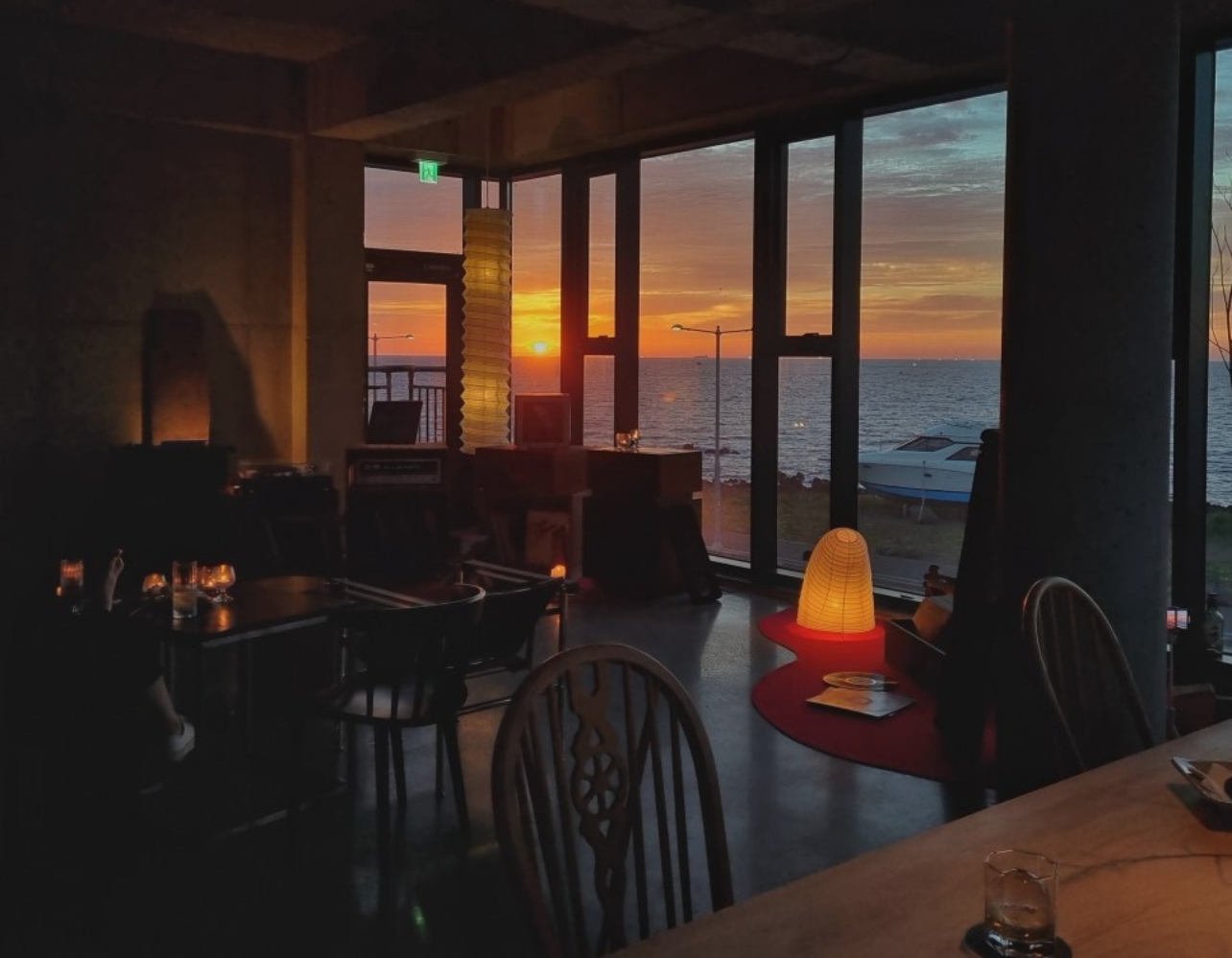 다가오는 봄🌸 아날로그의 낭만을 간직한 LP 공간 5