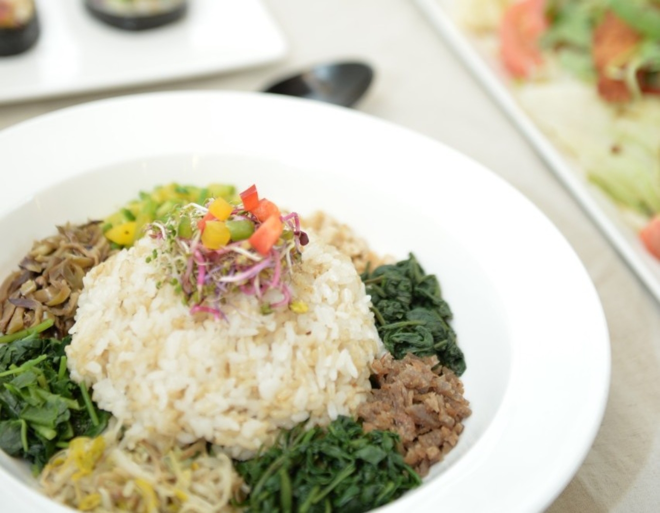 산뜻하게 봄맞이할랭? 제철 비건 맛집 로드🌱