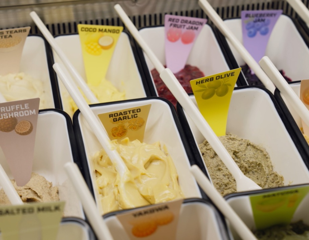 조금씩 다양하게, 30가지 스프레드가 있는 식빵집🎨