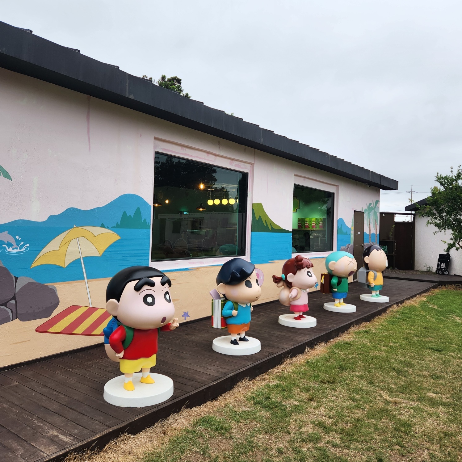 제주에서 만나는 짱구 팝업! 놀멍쉬멍 반나절 제주 코스 🌴