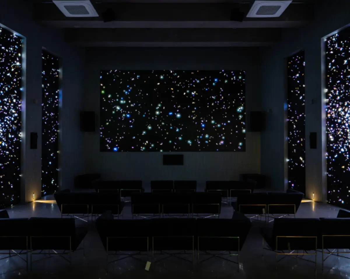 성수 한복판의 90분 멍잠 <일룸 더 모션 클럽>