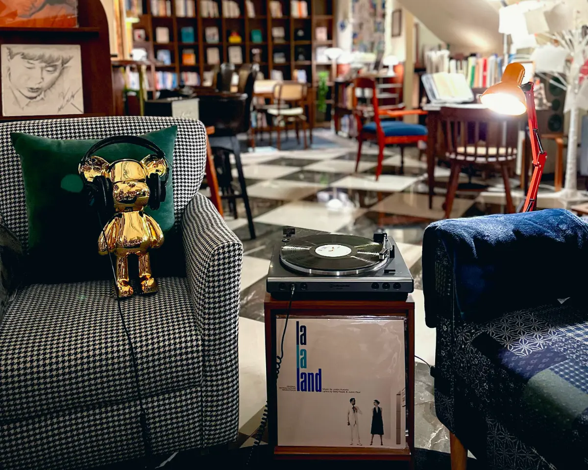 아지트가 필요한 겨울엔, 어바웃더챕터