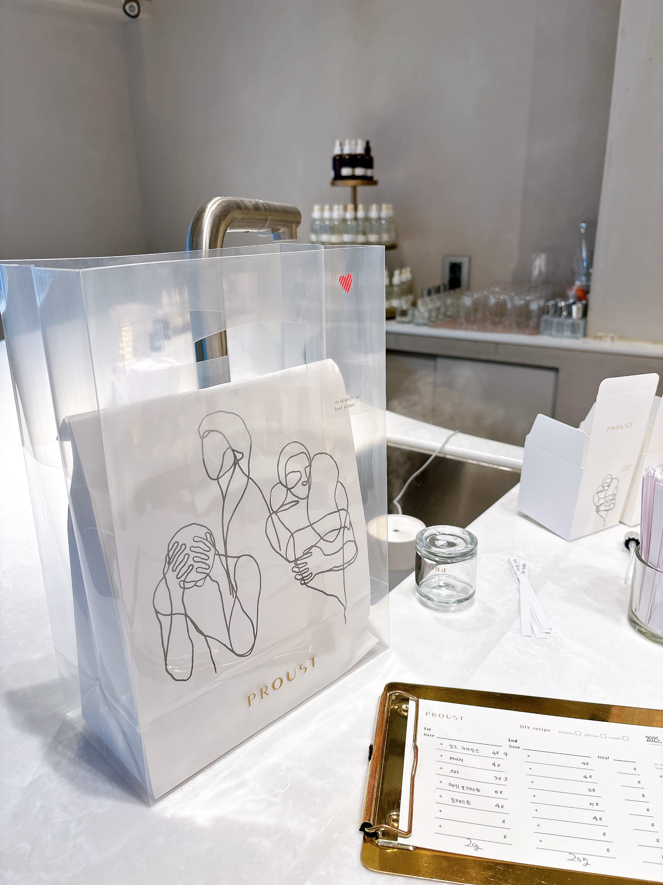 연주원의 흔한 향 말고, 나만의 시그니처 향수 만들기 리뷰 이미지