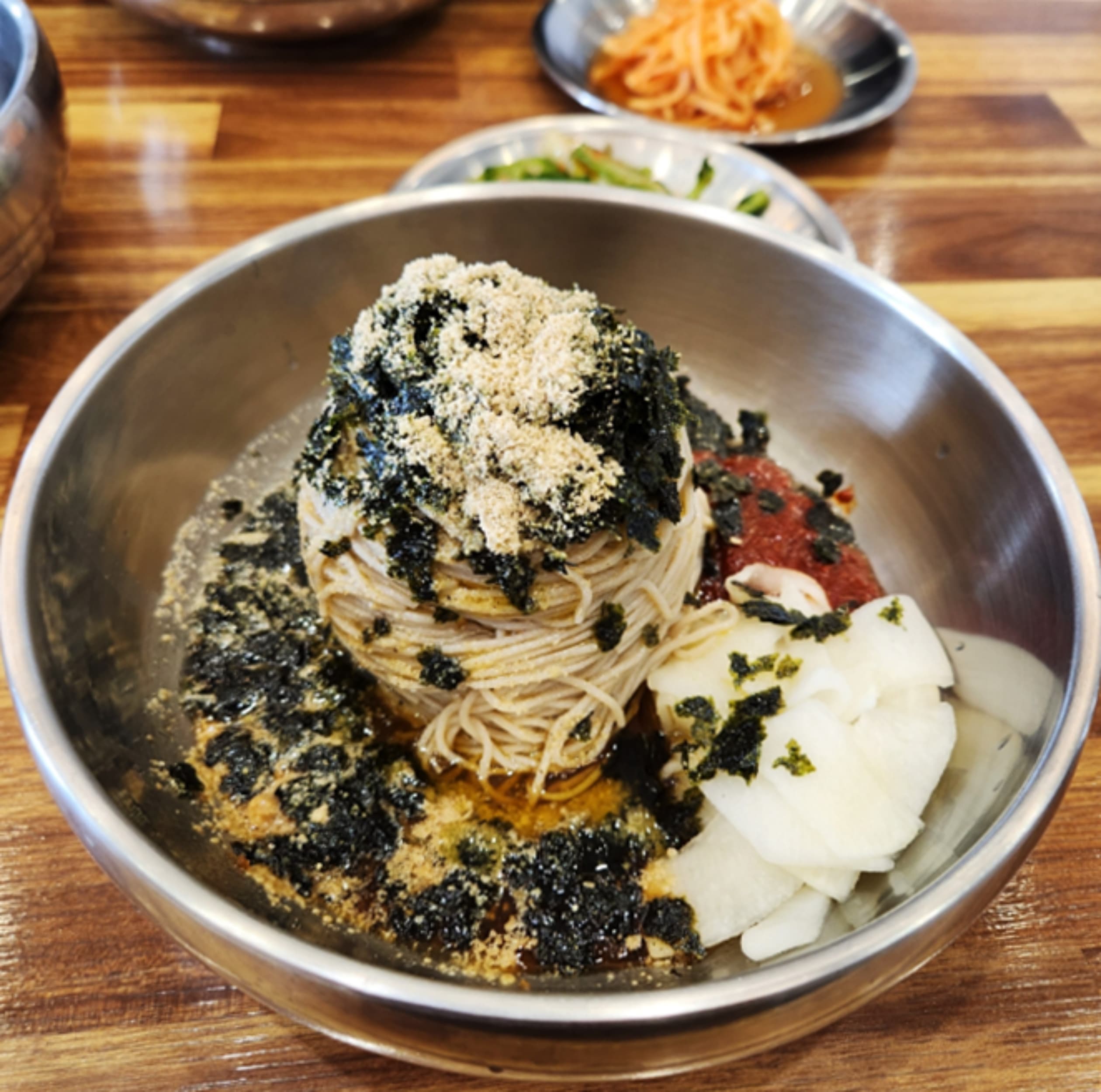 서오릉순메밀막국수