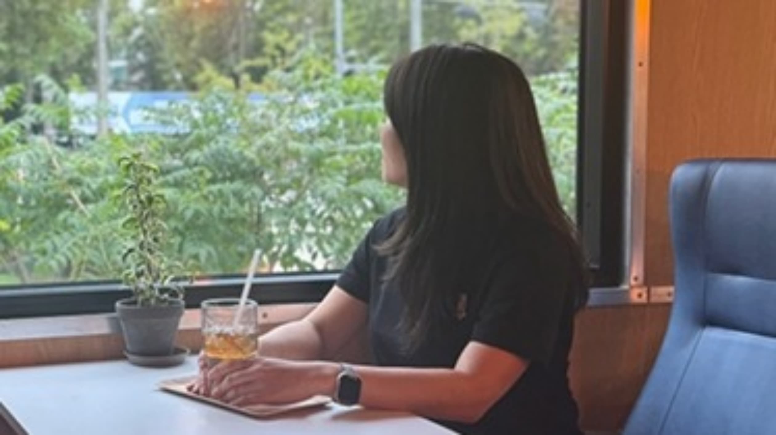 경춘스테이션 북&커피