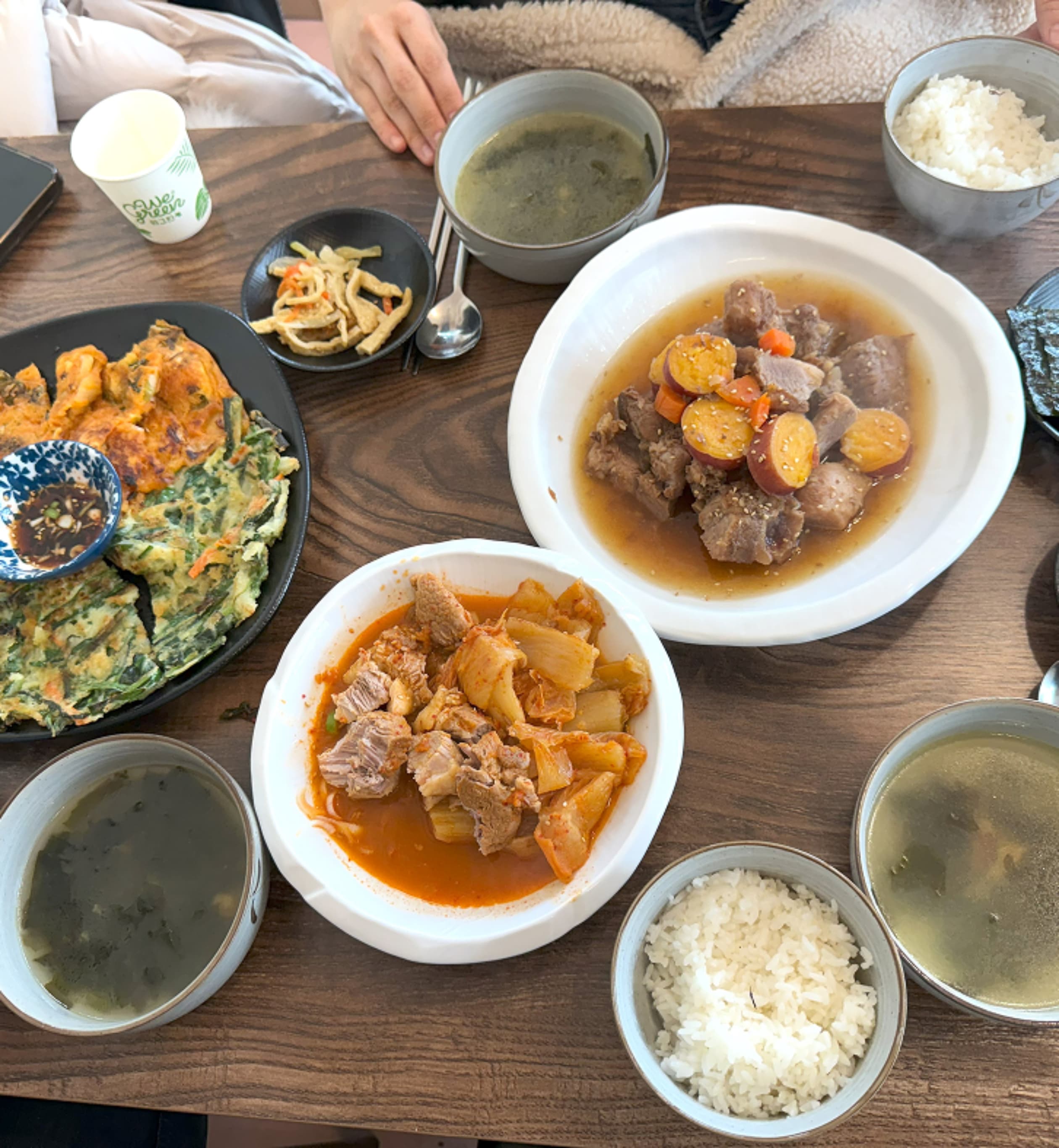 잔잔한식탁