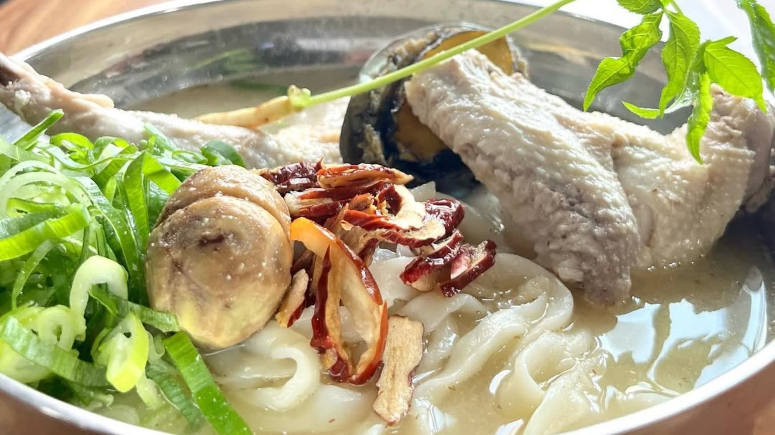 함양닭칼국수