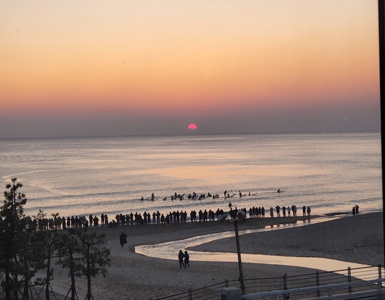 떡국을 주는 일출 카페가 있다고? 전국 일출뷰 카페 4