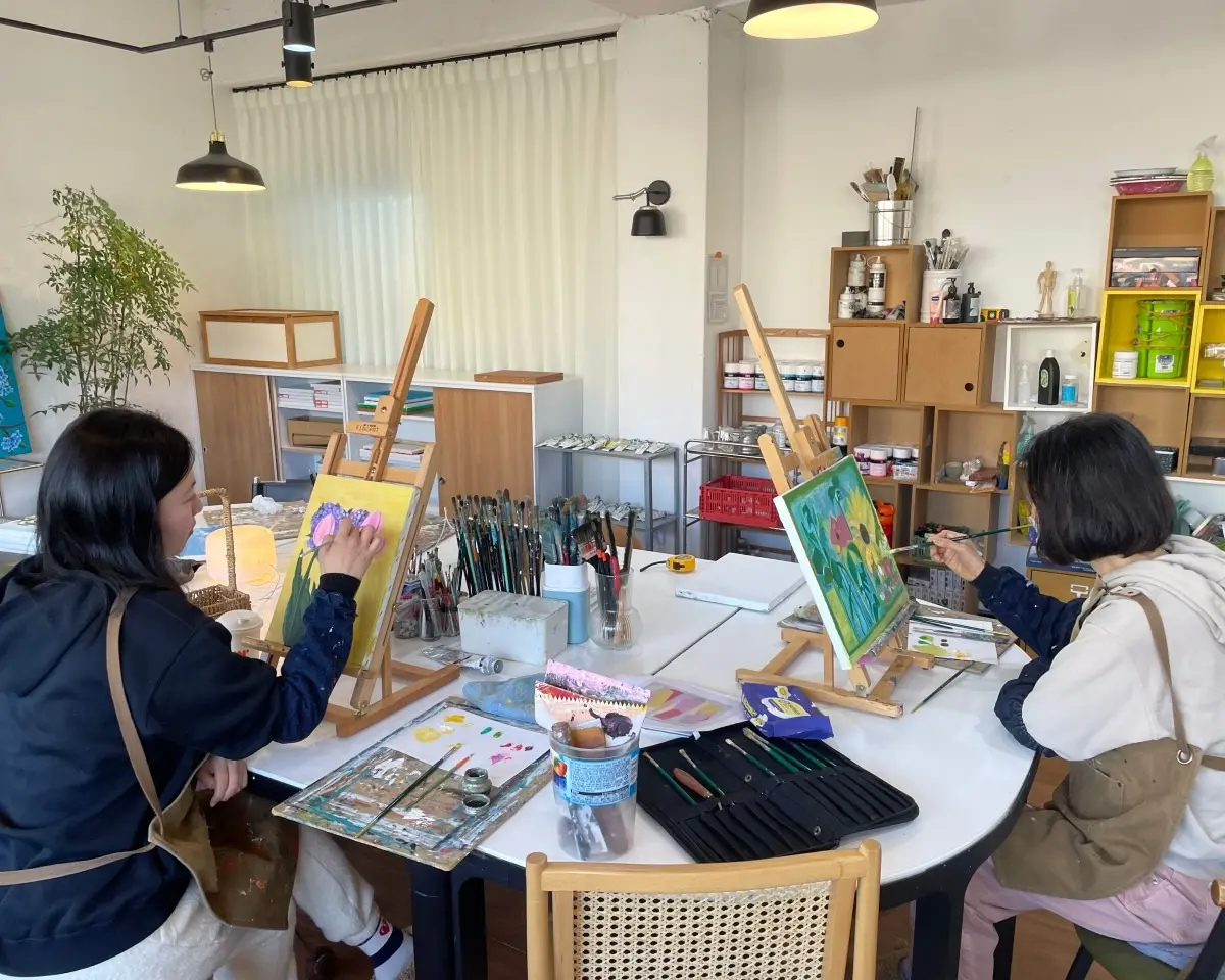 남산뷰 화실에서 즐기는 와인 & 나이프페인팅